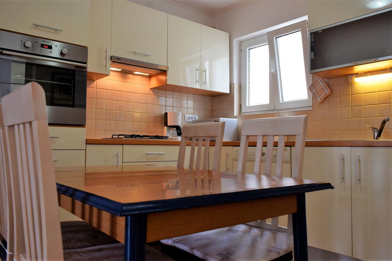 Sunnyy Beacch Apartments Banjol Dış mekan fotoğraf