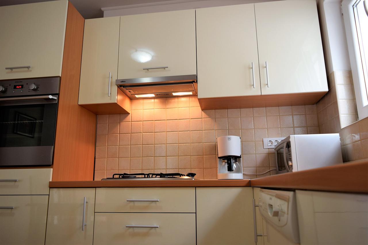Sunnyy Beacch Apartments Banjol Dış mekan fotoğraf