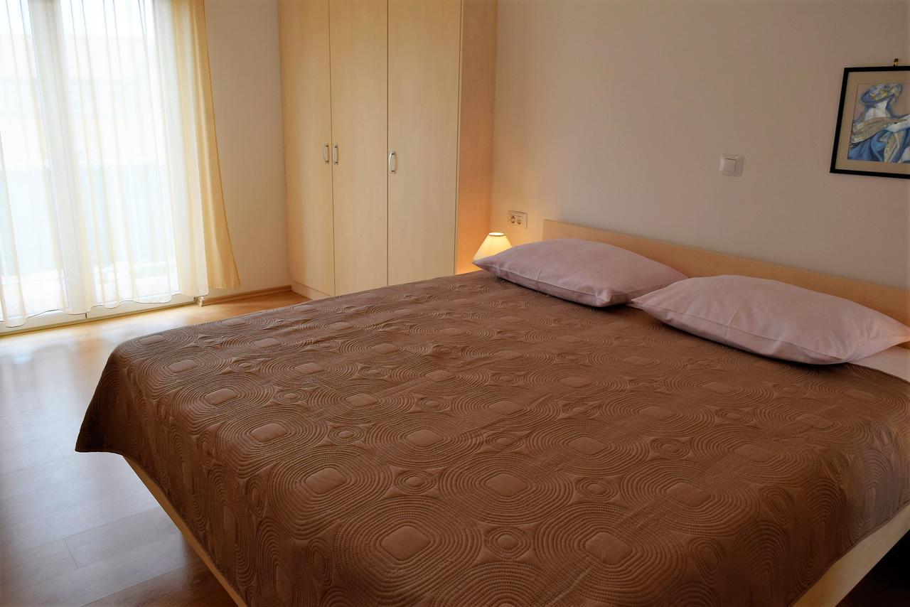 Sunnyy Beacch Apartments Banjol Dış mekan fotoğraf